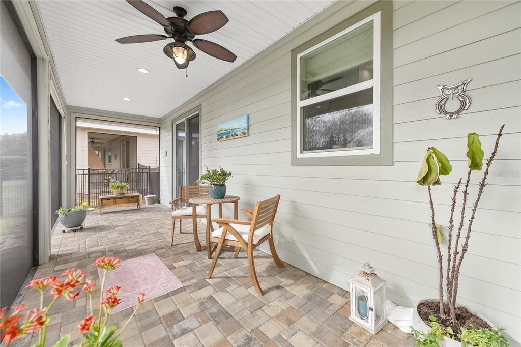 For Sale: $324,000 (2 beds, 2 baths, 1454 Square Feet)