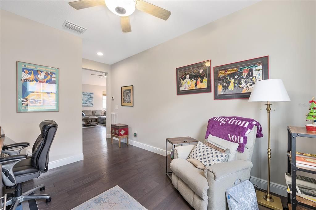 For Sale: $324,000 (2 beds, 2 baths, 1454 Square Feet)