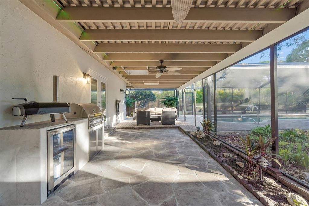 На продажу: $999,000 (5 спален, 3 ванн, 2082 Квадратных фут)