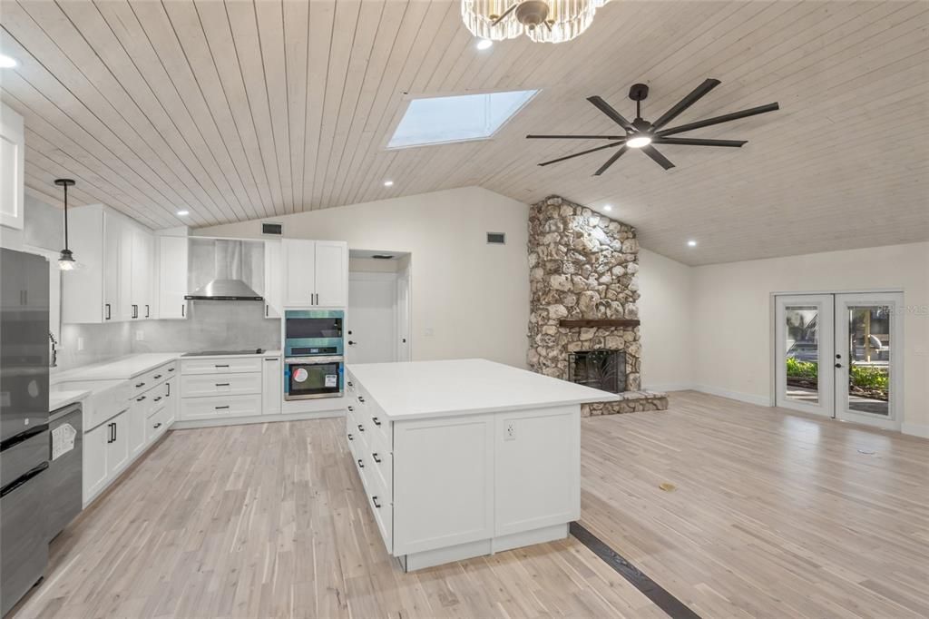 На продажу: $999,000 (5 спален, 3 ванн, 2082 Квадратных фут)