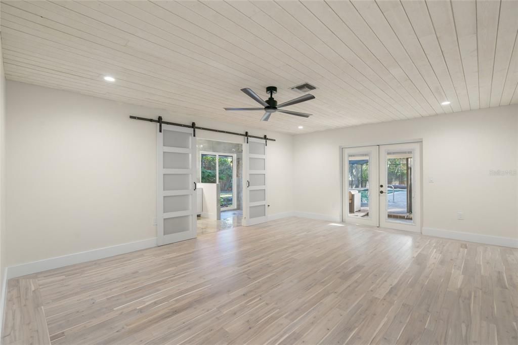 На продажу: $999,000 (5 спален, 3 ванн, 2082 Квадратных фут)