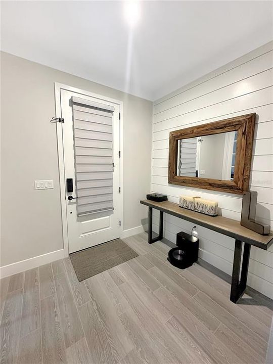 出租: $3,500 (4 贝兹, 3 浴室, 2357 平方英尺)