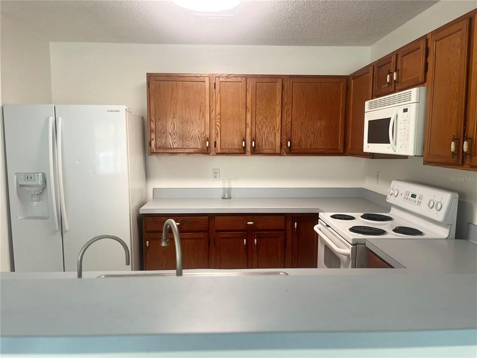 На продажу: $385,000 (3 спален, 2 ванн, 1660 Квадратных фут)