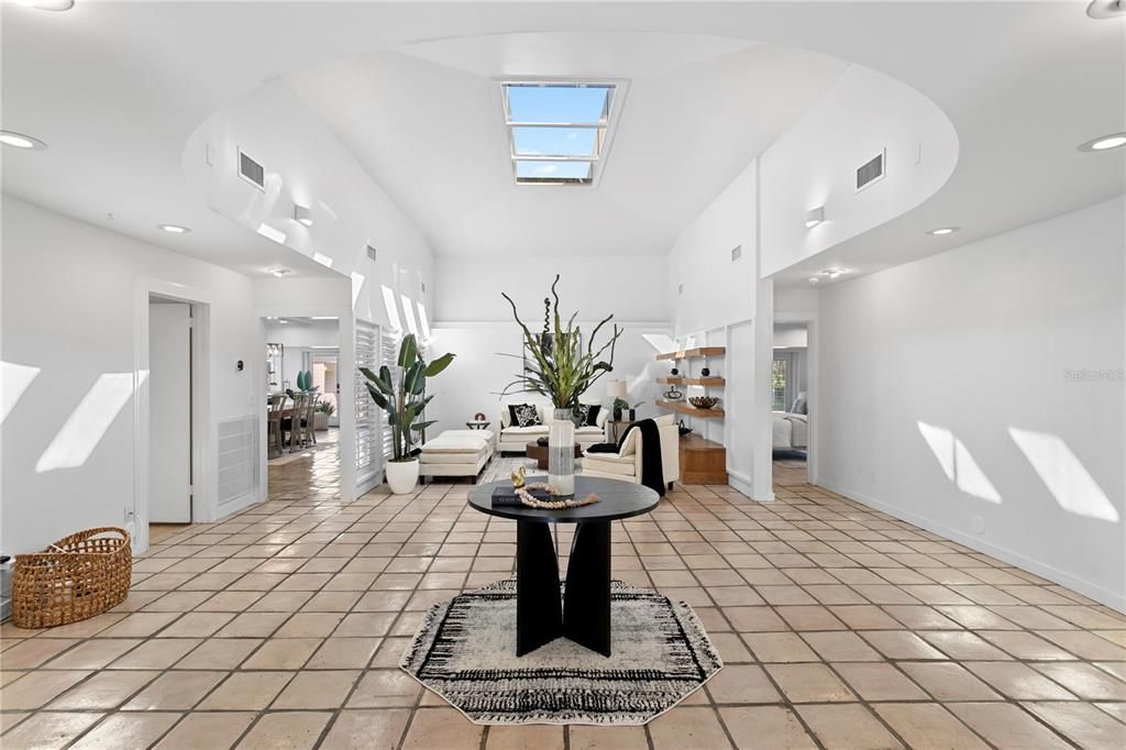 待售: $1,000,000 (4 贝兹, 3 浴室, 4073 平方英尺)