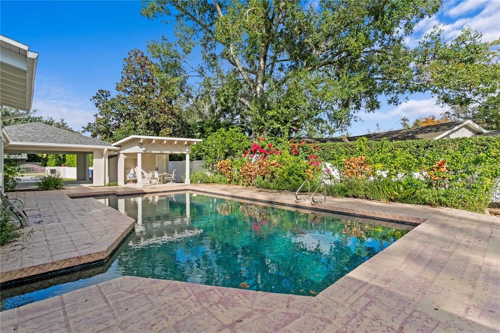 待售: $1,000,000 (4 贝兹, 3 浴室, 4073 平方英尺)