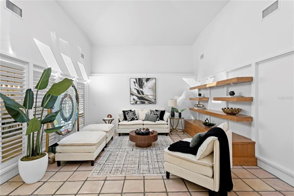 待售: $1,000,000 (4 贝兹, 3 浴室, 4073 平方英尺)