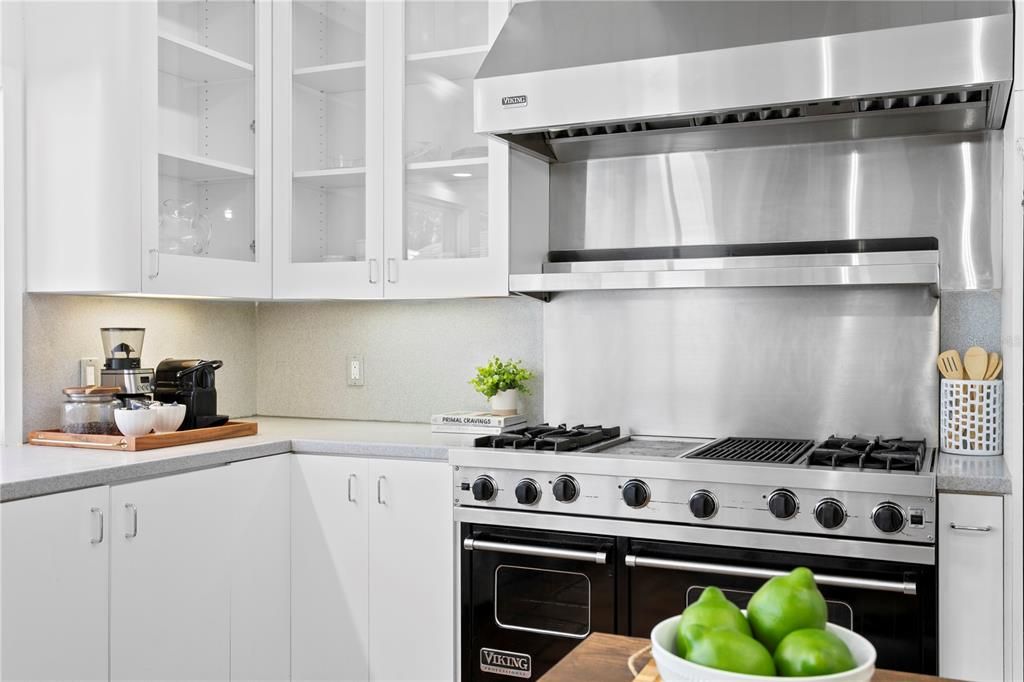 待售: $1,000,000 (4 贝兹, 3 浴室, 4073 平方英尺)