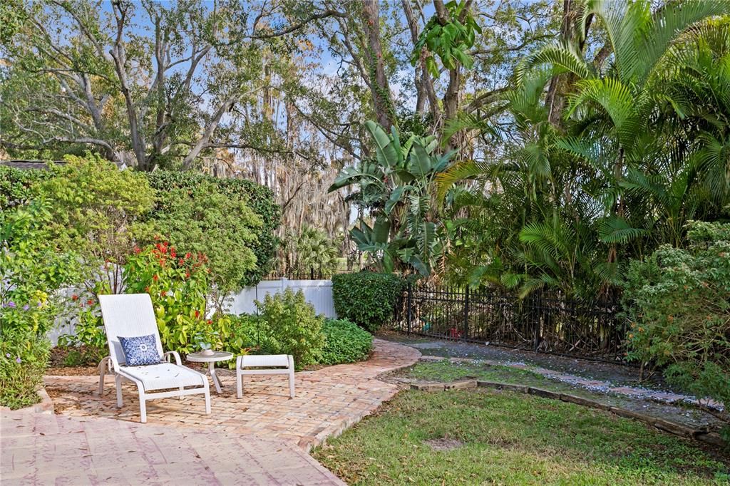 待售: $1,000,000 (4 贝兹, 3 浴室, 4073 平方英尺)