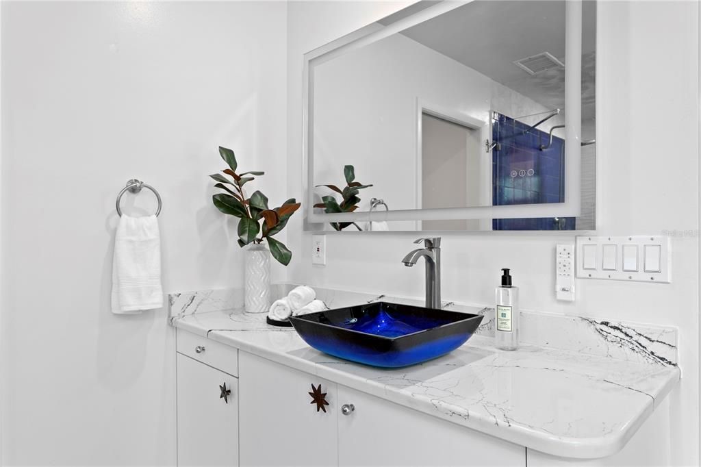 待售: $1,000,000 (4 贝兹, 3 浴室, 4073 平方英尺)