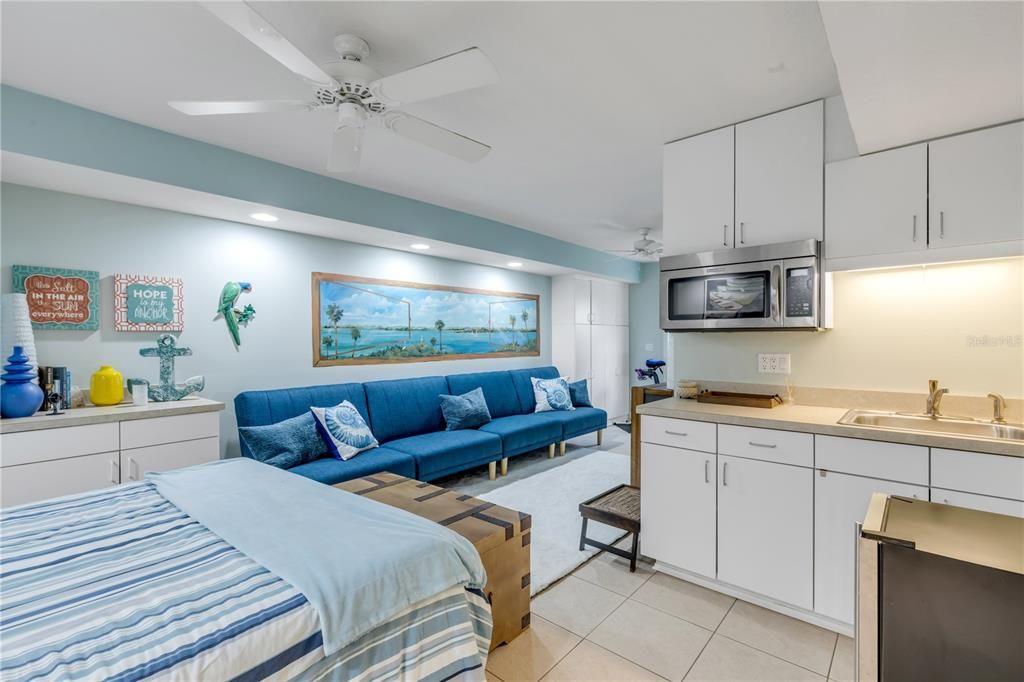 На продажу: $4,900,000 (5 спален, 4 ванн, 4564 Квадратных фут)