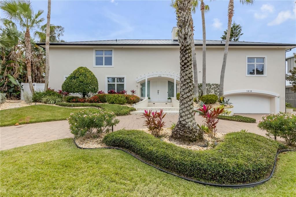 На продажу: $4,900,000 (5 спален, 4 ванн, 4564 Квадратных фут)