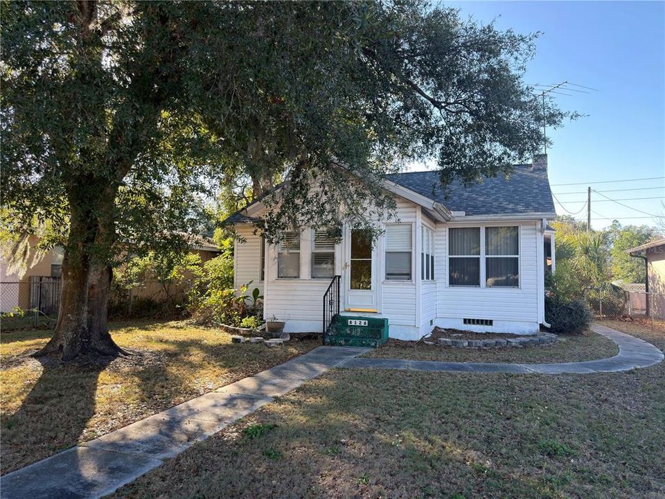 Недавно продано: $160,000 (2 спален, 1 ванн, 728 Квадратных фут)