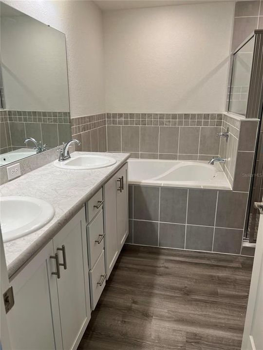 出租: $2,300 (3 贝兹, 2 浴室, 1538 平方英尺)