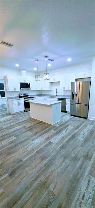 En Venta: $315,000 (3 camas, 2 baños, 1510 Pies cuadrados)