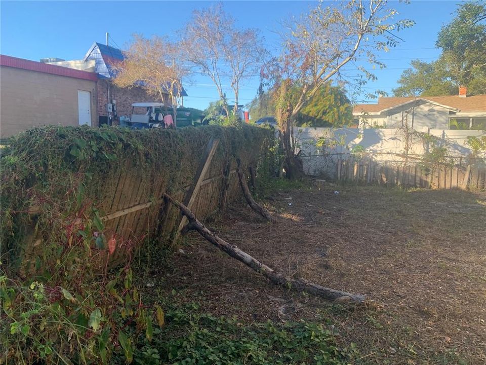 合同活跃: $207,500 (3 贝兹, 2 浴室, 1174 平方英尺)