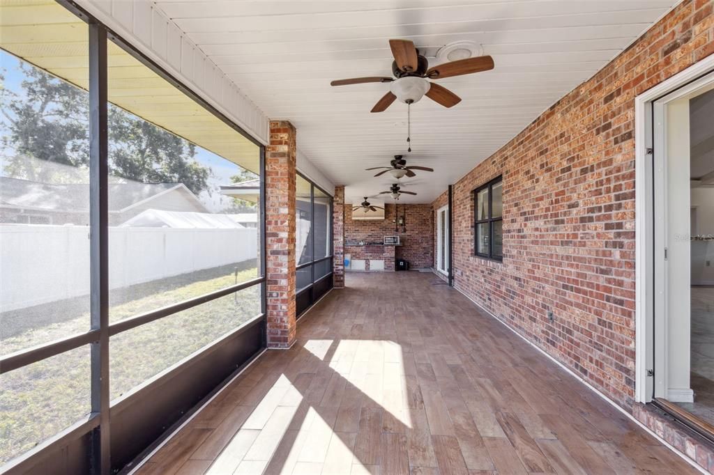 For Sale: $464,900 (3 beds, 2 baths, 2542 Square Feet)