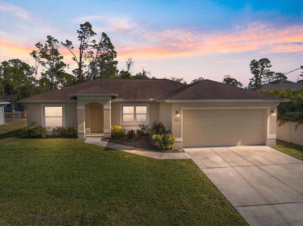 En Venta: $299,900 (3 camas, 2 baños, 1427 Pies cuadrados)