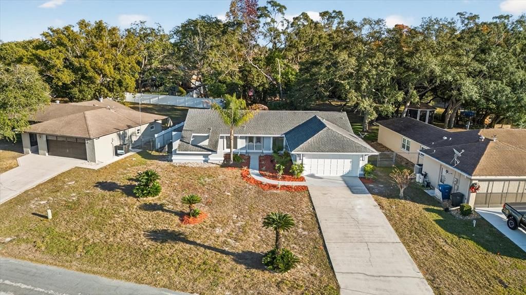 En Venta: $349,900 (2 camas, 2 baños, 1825 Pies cuadrados)