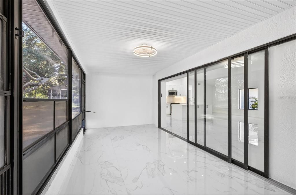 En Venta: $349,900 (2 camas, 2 baños, 1825 Pies cuadrados)