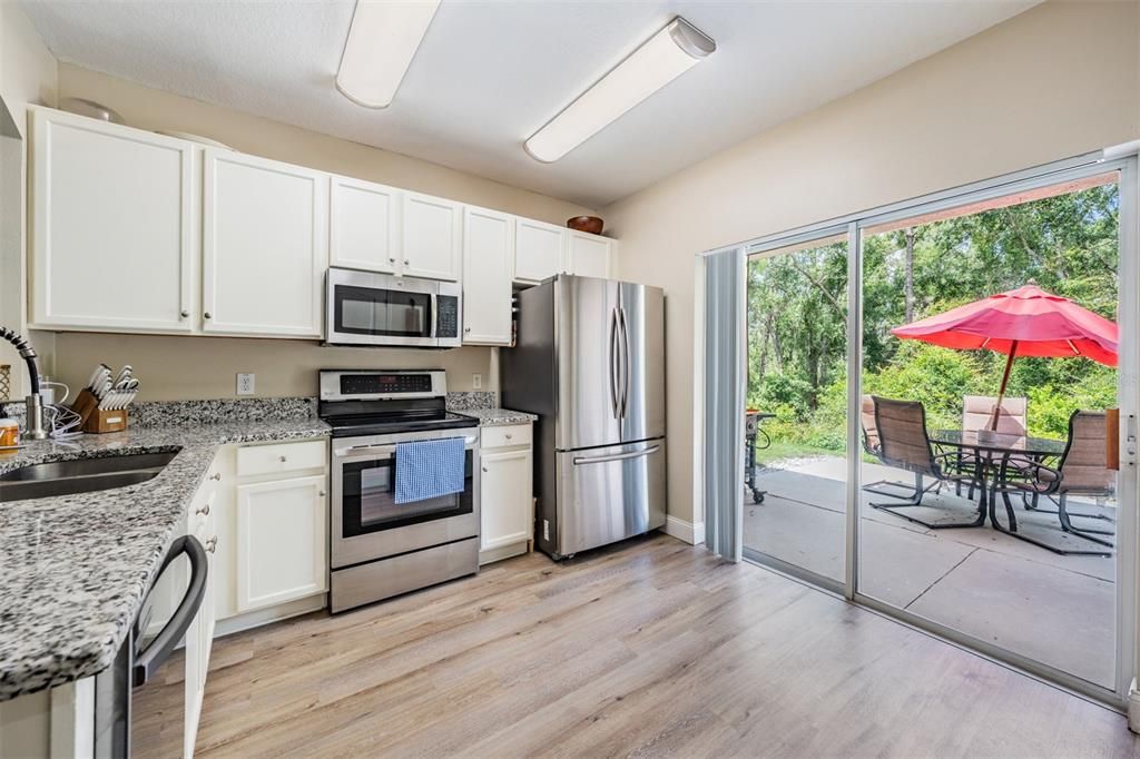 For Sale: $259,000 (3 beds, 2 baths, 1383 Square Feet)