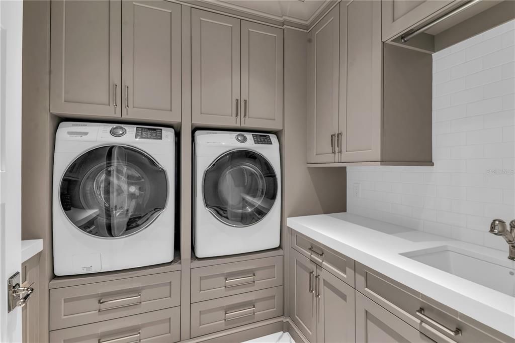 En Venta: $3,895,000 (3 camas, 3 baños, 4237 Pies cuadrados)