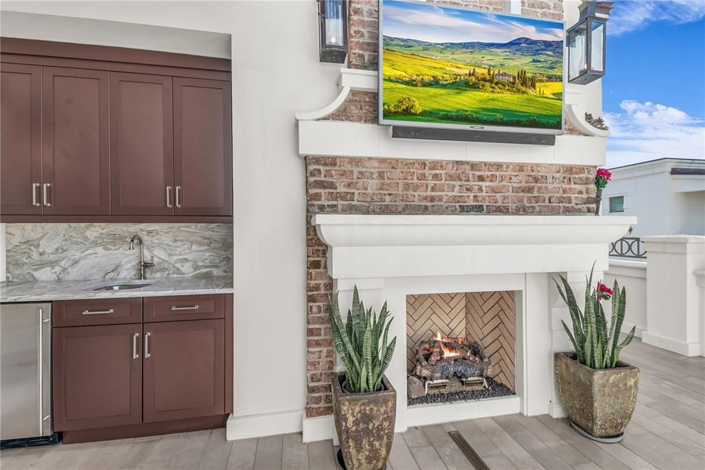 En Venta: $3,895,000 (3 camas, 3 baños, 4237 Pies cuadrados)