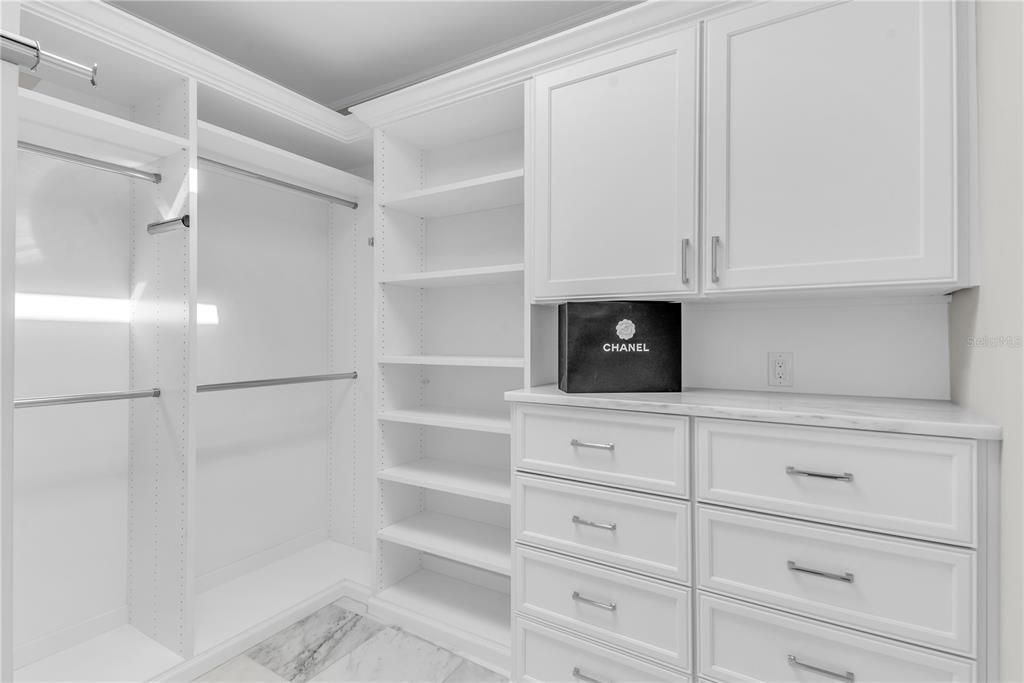 En Venta: $3,895,000 (3 camas, 3 baños, 4237 Pies cuadrados)