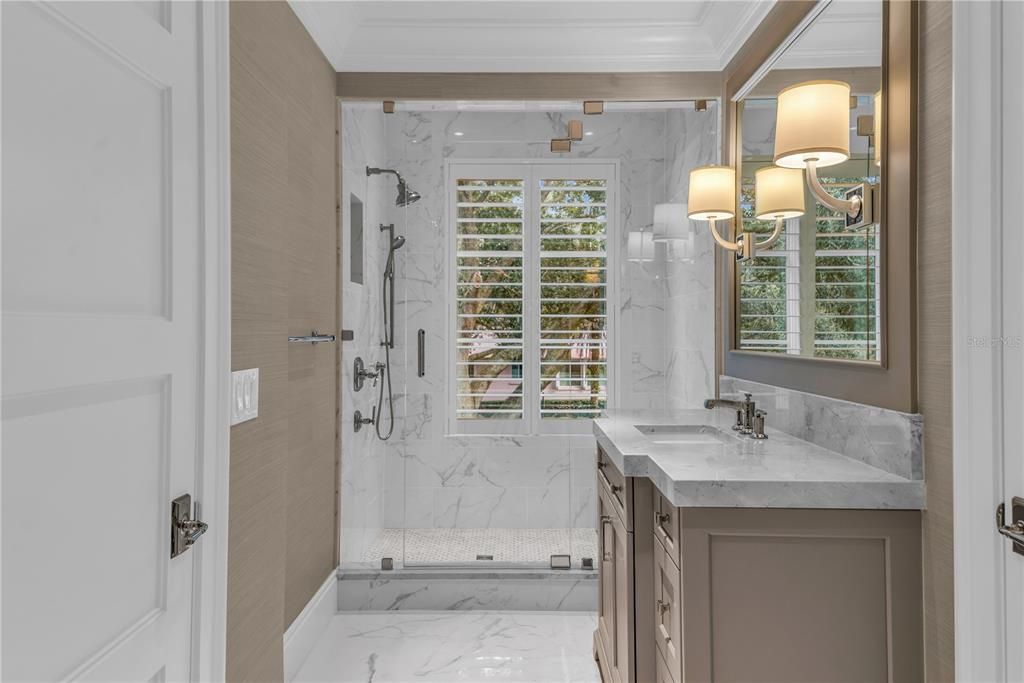 En Venta: $3,895,000 (3 camas, 3 baños, 4237 Pies cuadrados)