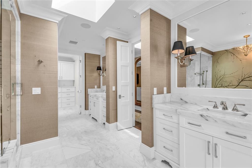 En Venta: $3,895,000 (3 camas, 3 baños, 4237 Pies cuadrados)