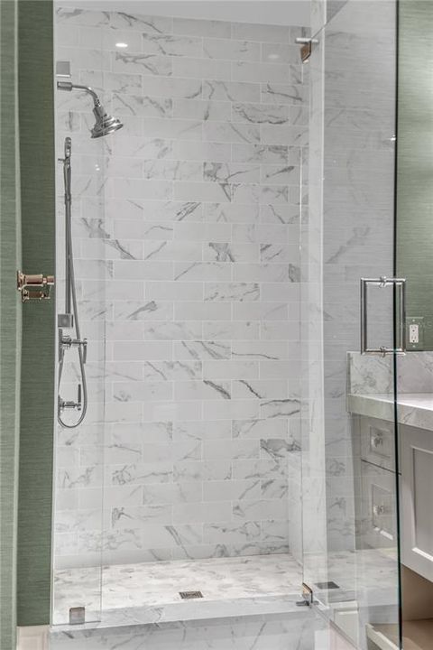 En Venta: $3,895,000 (3 camas, 3 baños, 4237 Pies cuadrados)