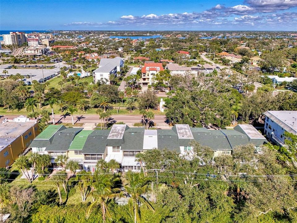 En Venta: $585,000 (2 camas, 2 baños, 1246 Pies cuadrados)