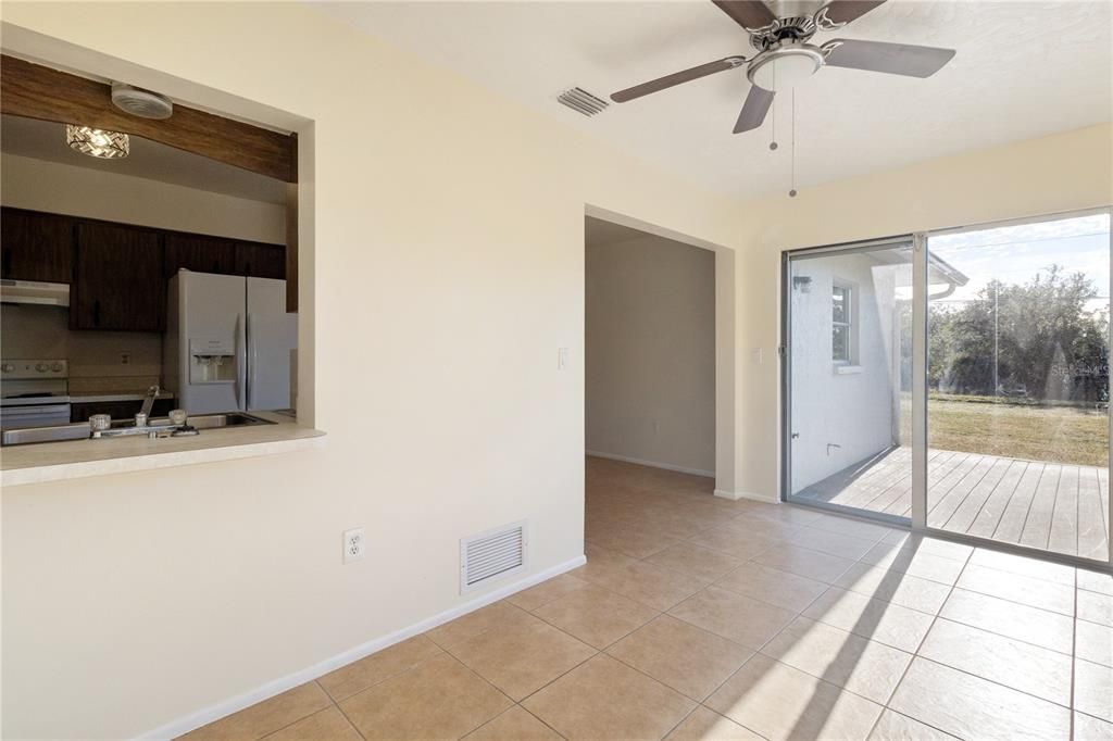 В аренду: $1,600 (2 спален, 2 ванн, 1184 Квадратных фут)