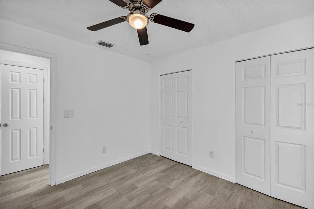 For Rent: $1,595 (2 beds, 1 baths, 806 Square Feet)