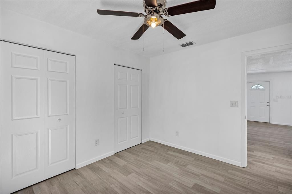 For Rent: $1,595 (2 beds, 1 baths, 806 Square Feet)