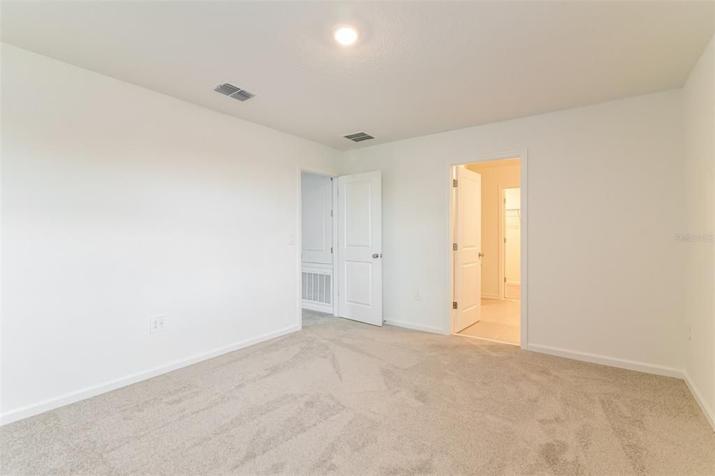 En Renta: $2,075 (5 camas, 3 baños, 2112 Pies cuadrados)