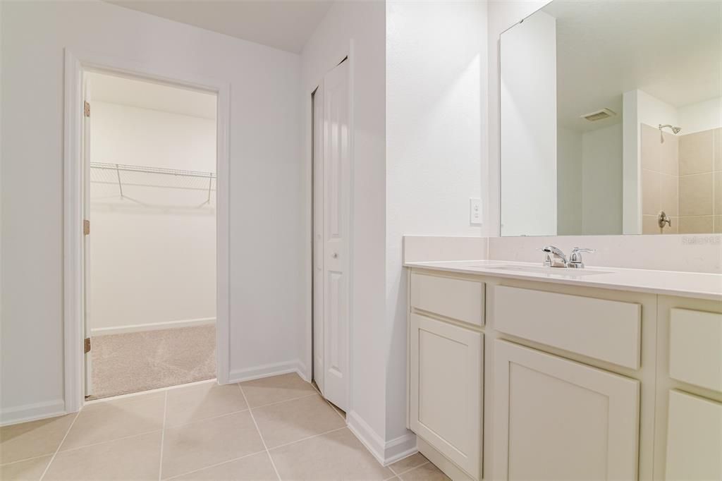 En Renta: $2,075 (5 camas, 3 baños, 2112 Pies cuadrados)