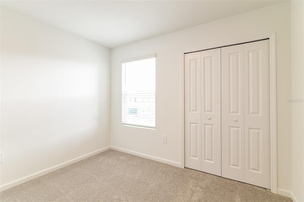 En Renta: $2,075 (5 camas, 3 baños, 2112 Pies cuadrados)