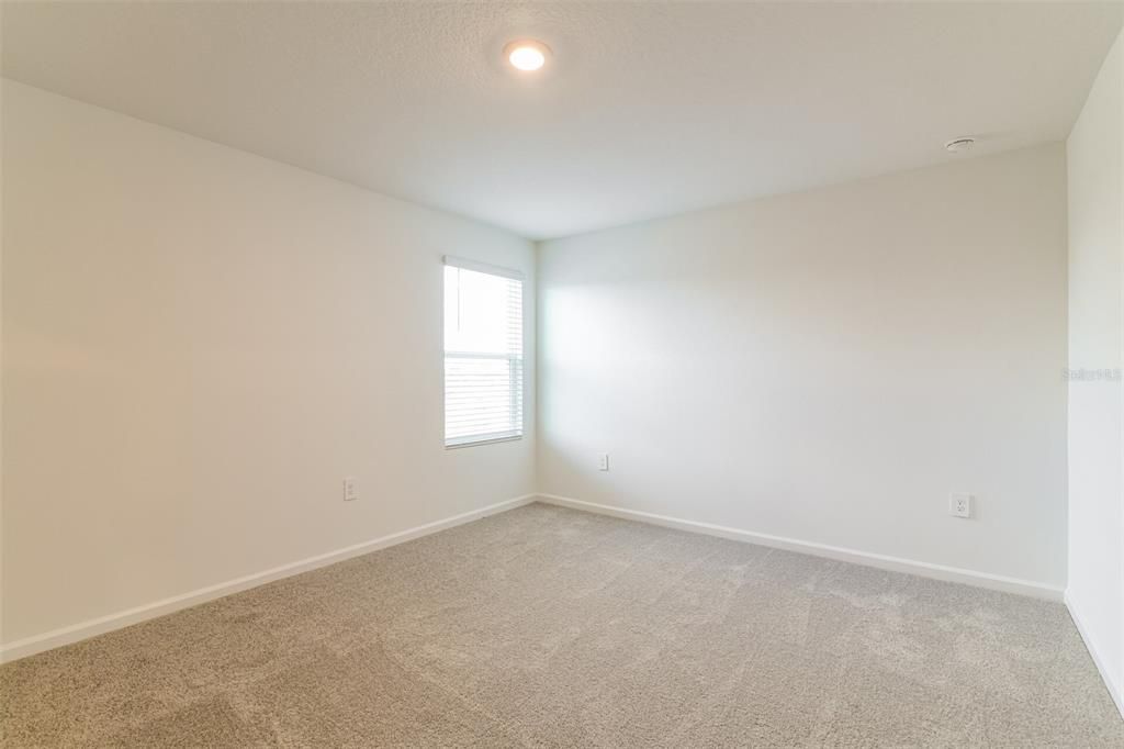 En Renta: $2,075 (5 camas, 3 baños, 2112 Pies cuadrados)