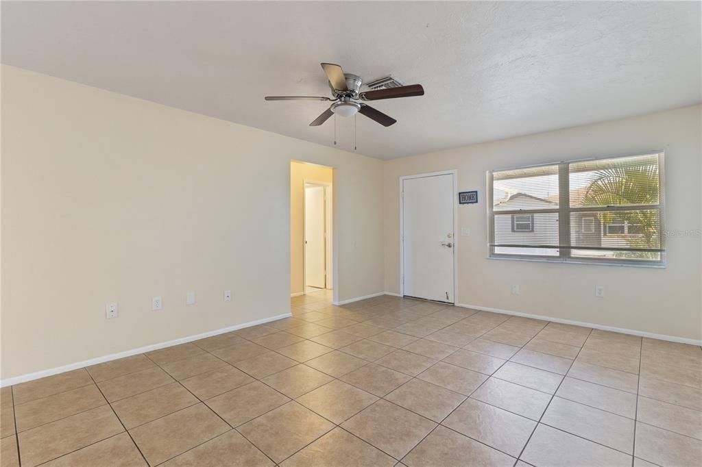 En Renta: $1,600 (2 camas, 2 baños, 1184 Pies cuadrados)