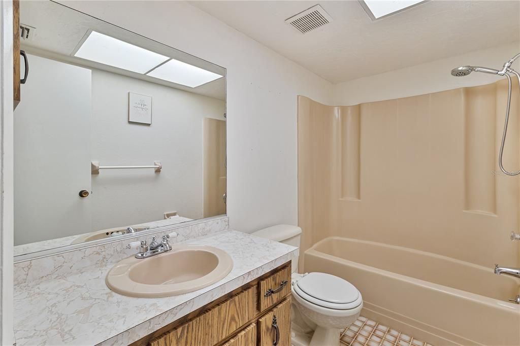 En Renta: $1,600 (2 camas, 2 baños, 1184 Pies cuadrados)