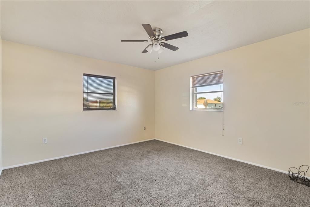 En Renta: $1,600 (2 camas, 2 baños, 1184 Pies cuadrados)