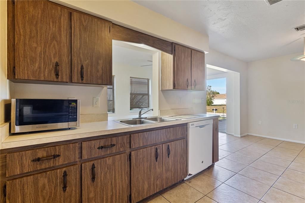 En Renta: $1,600 (2 camas, 2 baños, 1184 Pies cuadrados)