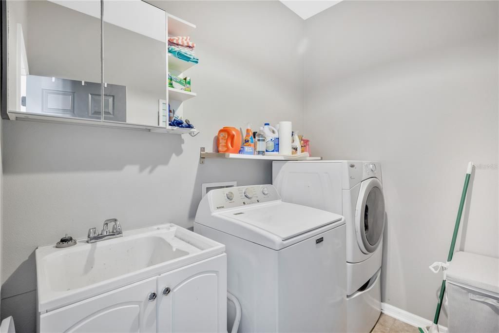 For Sale: $435,000 (4 beds, 2 baths, 2621 Square Feet)