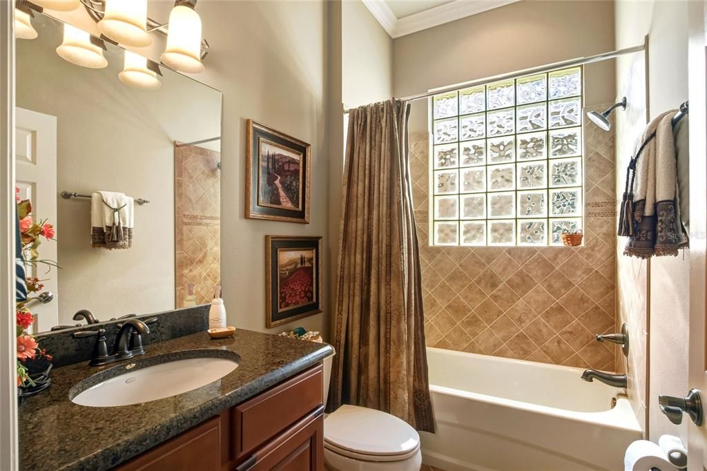 For Sale: $382,000 (3 beds, 2 baths, 2010 Square Feet)