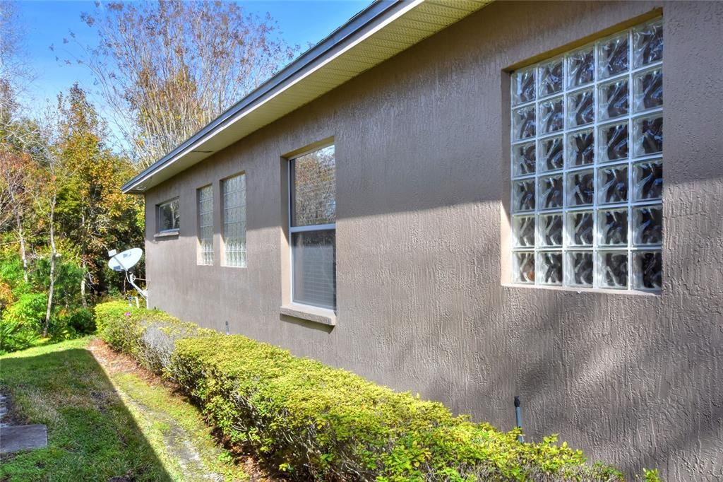 For Sale: $382,000 (3 beds, 2 baths, 2010 Square Feet)