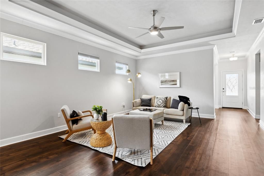 For Rent: $2,600 (3 beds, 2 baths, 1728 Square Feet)