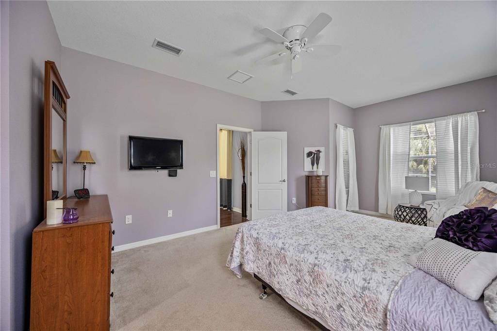 На продажу: $599,000 (3 спален, 3 ванн, 2105 Квадратных фут)