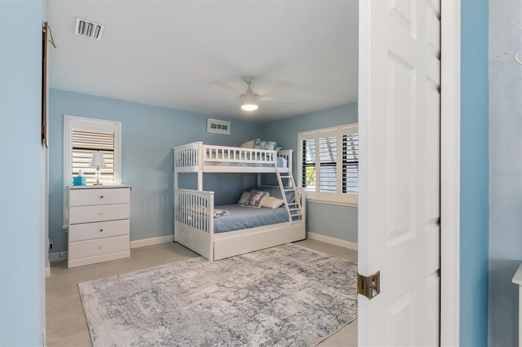 На продажу: $775,000 (3 спален, 2 ванн, 2091 Квадратных фут)