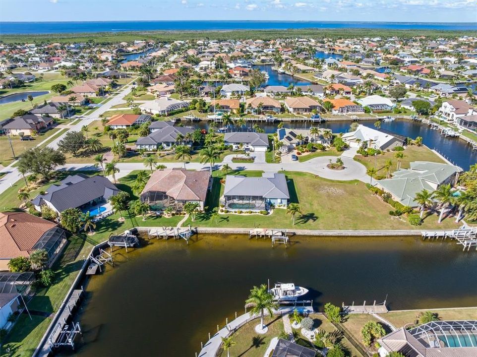 На продажу: $775,000 (3 спален, 2 ванн, 2091 Квадратных фут)