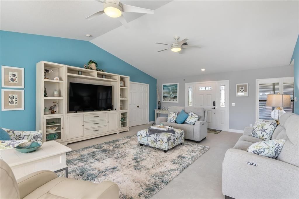 На продажу: $775,000 (3 спален, 2 ванн, 2091 Квадратных фут)